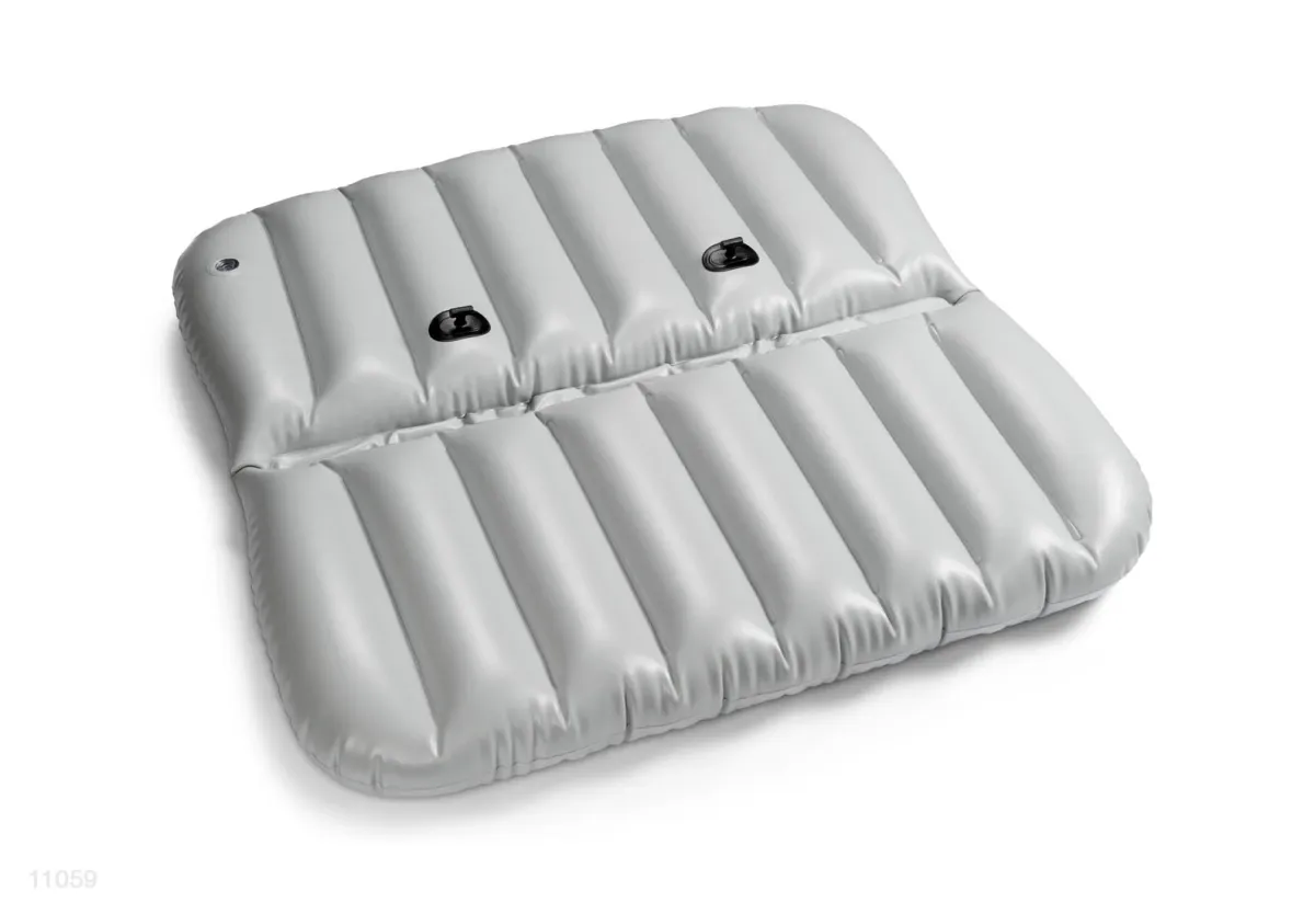 FRONT SEAT FOR EXCURSION BOAT 68319NP/68324NP/68325NP (ALSO BACK SEAT OF 68318NP/68319NP)